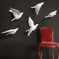 Ladda bilden i Galleri Viewer, Nordic Wall Bird Art - Elegant skandinavisk-inspirerad heminredning 
