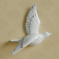 Ladda bilden i Galleri Viewer, Nordic Wall Bird Art - Elegant skandinavisk-inspirerad heminredning 
