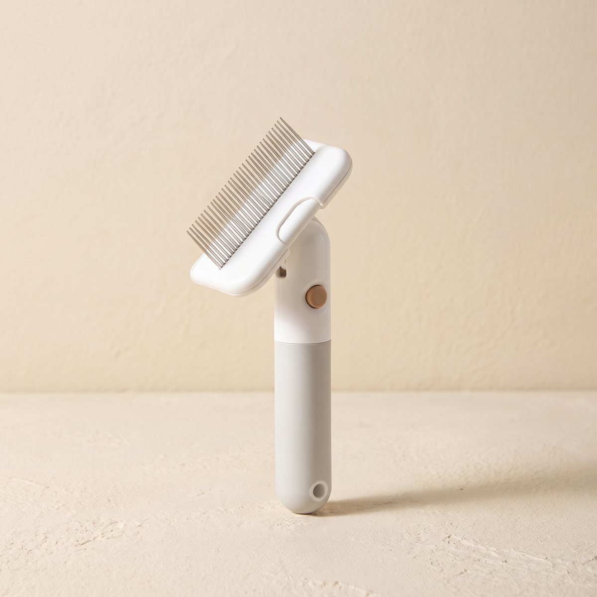 Cinque Grooming Comb, white handle with a fine metal comb head