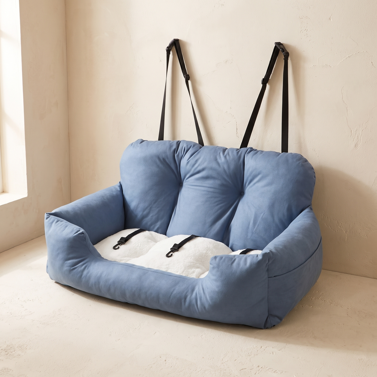 Strada Car Seat in Light Blue
